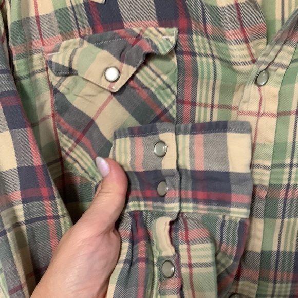 Western Plaid Shirt with‎ Pearl Snaps - Picture 4 of 9